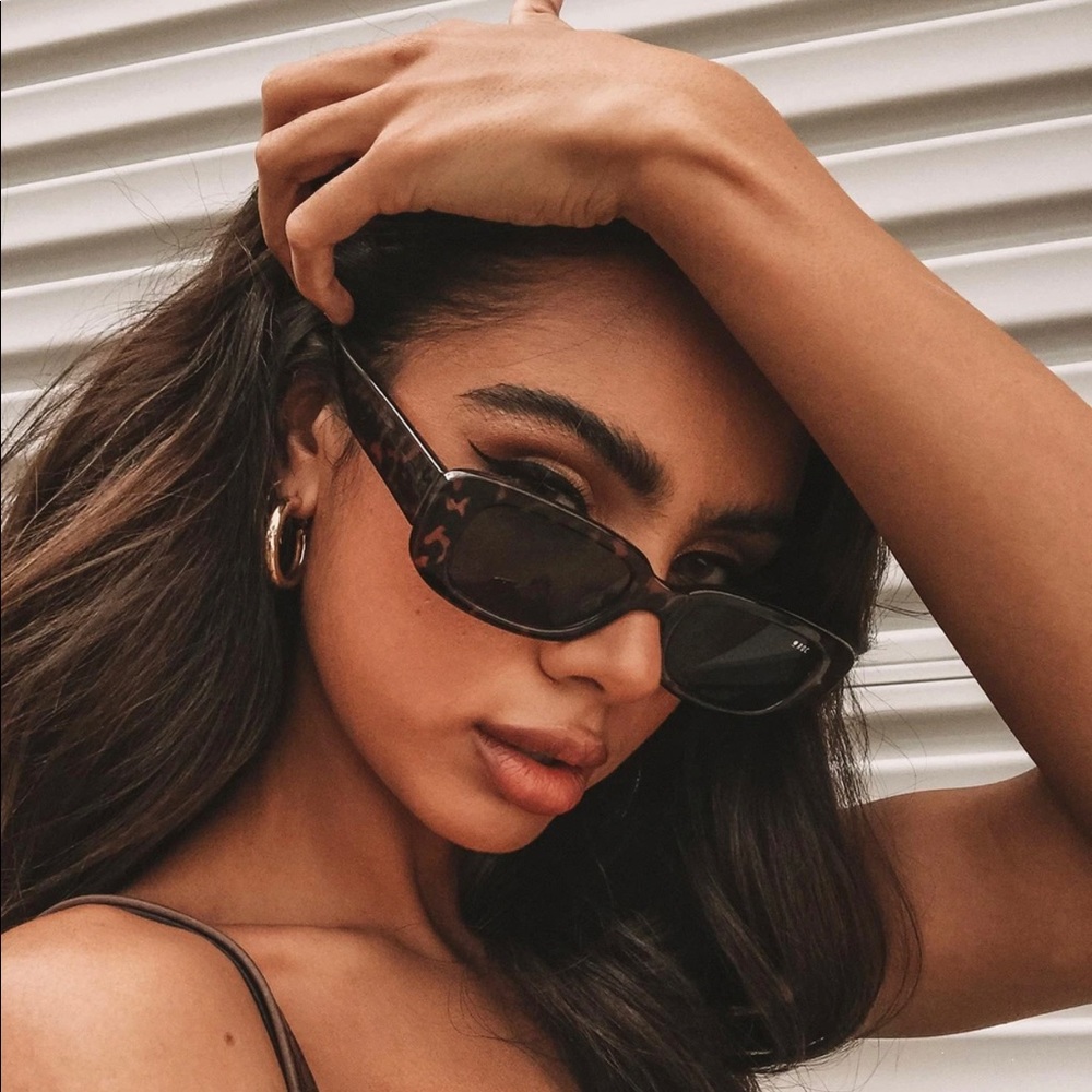 Princess Polly Creeper sunglasses in tortoiseshell
